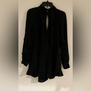 BCBG black romper size M like new